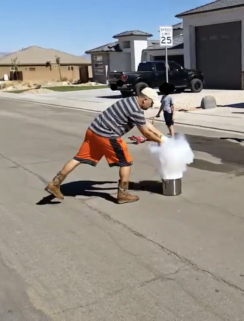 Liquid nitrogen cloud